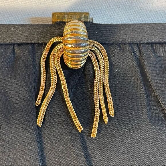 Vintage Garay black snap jaw clamshell evening bag gold hardware & change purse - Picture 3 of 10